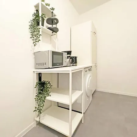 Chic & Modern In Apartment *