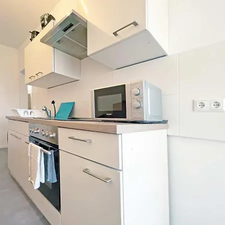 Chic & Modern In Apartment