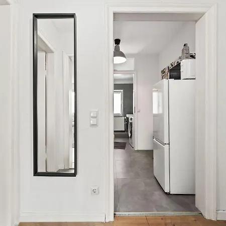 Chic & Modern In Apartment Eberswalde