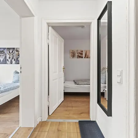 Chic & Modern In Apartment *