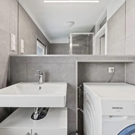 Chic & Modern In Eberswalde