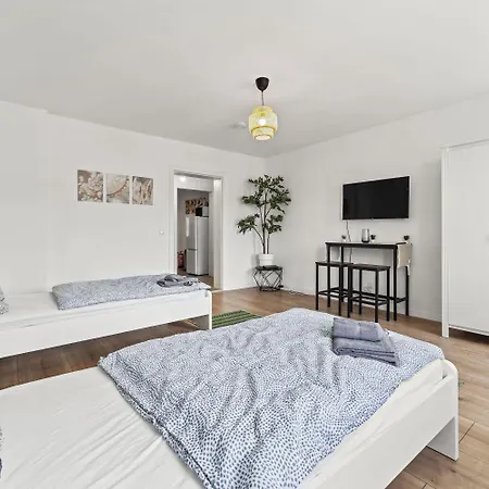 Chic & Modern In